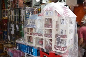 Hang Ma Street Flooded with Luxury Paper Offerings for Vu Lan Festival - image 5