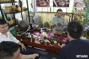 Discover the Art of Premium Lotus Tea at the Hanoi Lotus Festival - image 3