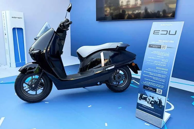 Honda UC3 Electric Motorcycle Launches in Vietnam with Impressive 120km Range