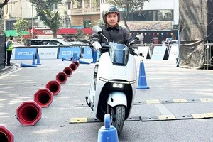Honda UC3 Electric Motorcycle Launches in Vietnam with Impressive 120km Range - image 7
