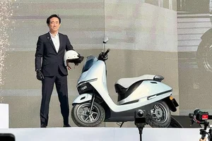 Honda UC3 Electric Motorcycle Launches in Vietnam with Impressive 120km Range - image 10
