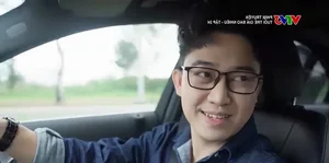 Drama Unfolds in 'Tuoi Tre Gia Bao Nhieu' Episode 24: Kieu's Trap for Hung - image 1