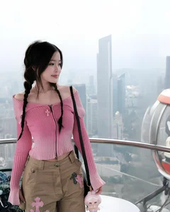 Vietnamese Influencer Chao Welcomes Summer in Stylish Bikini Fashion - image 1
