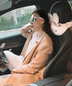Elegant and Stunning: How This Vietnamese WAG and Bank Professional Redefines Modest Fashion - image 7