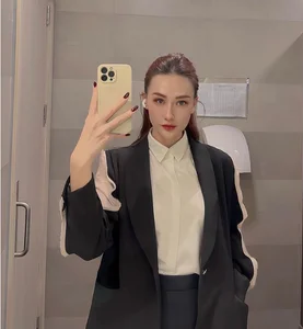 Elegant and Stunning: How This Vietnamese WAG and Bank Professional Redefines Modest Fashion - image 3