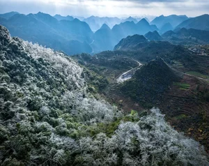 Stunning Landscapes Along the Golden Route of Ha Giang - image 5