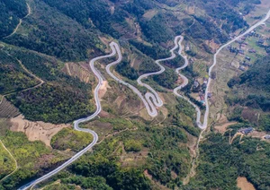 Stunning Landscapes Along the Golden Route of Ha Giang - image 9