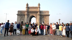 A Single Sunset in Mumbai Captures the Soul of the City - image 1