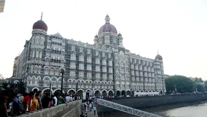 A Single Sunset in Mumbai Captures the Soul of the City - image 2