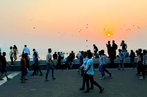 A Single Sunset in Mumbai Captures the Soul of the City - image 5