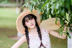 YiTuYu Art Language Vol.9980 Xiao Li - Exclusive 19P Photo Gallery - image 2