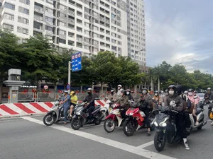 Ho Chi Minh City Gateways: Traffic Flow at the Holiday's End - image 1
