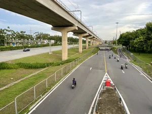 Ho Chi Minh City Gateways: Traffic Flow at the Holiday's End - image 3