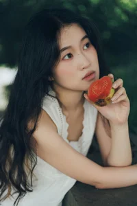 YiTuYu Art Language Vol.10487: A Stunning Visual Study of Wa Sai Yu Yu - image 9