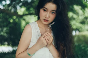 YiTuYu Art Language Vol.10487: A Stunning Visual Study of Wa Sai Yu Yu - image 7