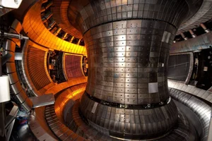 The 6,000-Ton Engineering Marvel Raising International Eyebrows - image 2