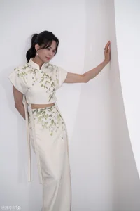 The Incredible Youthful Beauty of 'Little Dragon Maiden' Li Ruotong at U60 - image 0