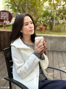 The Incredible Youthful Beauty of 'Little Dragon Maiden' Li Ruotong at U60 - image 3