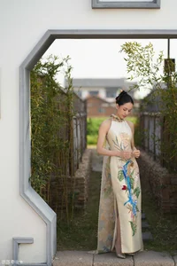 The Incredible Youthful Beauty of 'Little Dragon Maiden' Li Ruotong at U60 - image 7