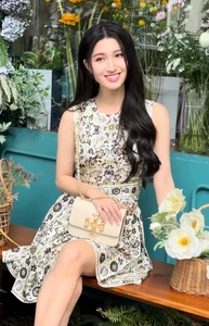 The Radiant Everyday Style of Runner-Up Phuong Nhi - image 1