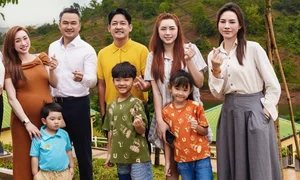 Actor Chi Bao and Family Shine at Star-Studded Celebrity Event - image 4