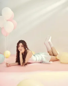 MC Quyen Linh's Youngest Daughter Captivates Fans on Her 16th Birthday - image 0