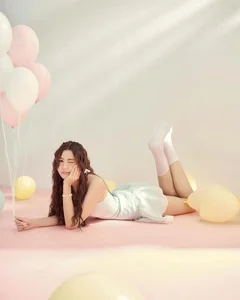 MC Quyen Linh's Youngest Daughter Captivates Fans on Her 16th Birthday - image 4