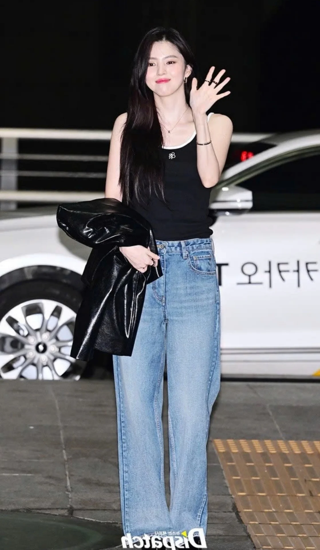Han So Hee's Airport Style: Turning the Terminal into a High-Fashion Catwalk