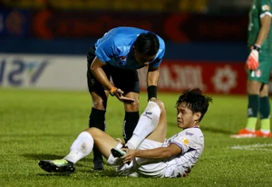 VAR Technology Debuts in Southern Vietnam Football Stadiums - image 2