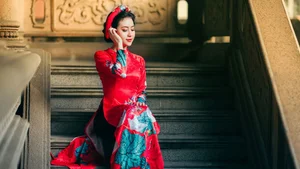Hottest Model Trends and Stunning Fashion Photography Looks for 2025 - image 9