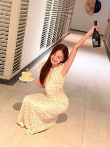 Vietnamese Star News July 11: Real-Life Beauty and Social Media Challenges - image 25