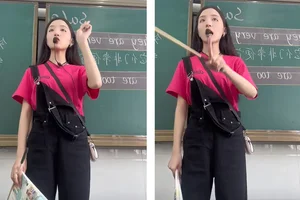 Beautiful Teacher Amazes with Stunning Classroom and Modern Street Style - image 1