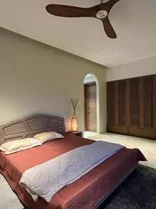 Serene Hoi An Single-Story Retreat: Vinh Home Featuring Red Tile Roofs and Lush Organic Gardens - image 7