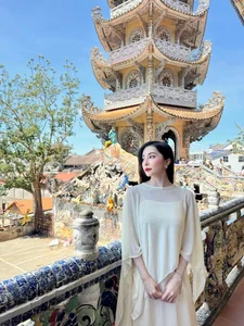 Quynh Nga and Trinh Kim Chi Share Stunning Lifestyle Updates - image 1