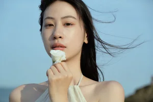 YiTuYu Art Language Vol.9967: Timeless Fine Art Portraits with Yi Yi - image 3