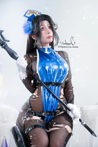 Vietnamese Cosplayer Goes Viral with Stunning Transformation Video - image 0