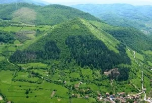 Unsolved Mysteries of China: Experts Struggle to Decode Secrets - image 5