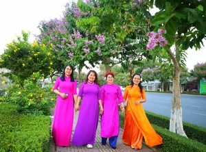 Discover the Dreamy Purple Crape Myrtle Road in Vinh Long Vietnam - image 0