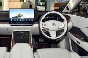 Toyota bZ7 EV Makes Massive Impact with 3,100 Orders in First Hour - image 7