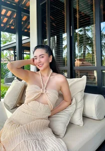 VTV’s Most Beautiful MC Mai Ngoc: Ageless Beauty and Success at 35 - image 1