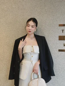 VTV’s Most Beautiful MC Mai Ngoc: Ageless Beauty and Success at 35 - image 5