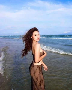 Daughter of Famous Volleyball Legend Kim Hue Stuns in Beach Photoshoot - image 8