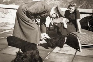 The Tragic Obsession of Eva Braun: Suicide Attempts for Hitler's Love - image 4