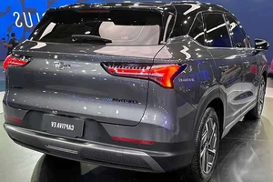 Chevrolet Captiva EV: A Strategic Blend of American Heritage and Modern Electric Powertrains - image 1
