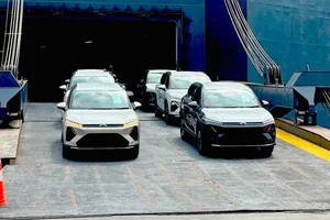 Chevrolet Captiva EV: A Strategic Blend of American Heritage and Modern Electric Powertrains - image 4