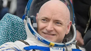 Astronaut Reveals Shocking and Eye-Opening Truth About Planet Earth - image 2