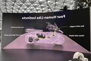 OMO X Self-Balancing Smart Electric Motorcycle Officially Hits the Market - image 6