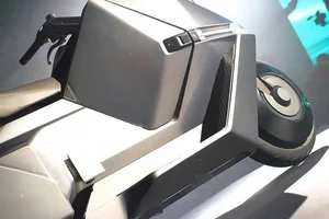 OMO X Self-Balancing Smart Electric Motorcycle Officially Hits the Market - image 10