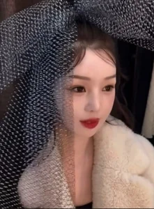 Ageless Beauty: 41-Year-Old Korean Singer and Actress Stuns Fans with Youthful 'Baby Face' Visuals - image 3