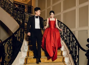 Huong Giang and Phu Cuong Appear Together at High-Profile Celebrity Event - image 0